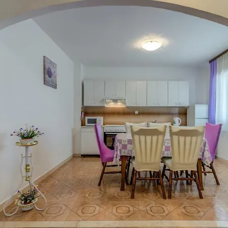 Appartement Luce Podstrana