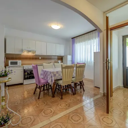 Appartement Luce Podstrana